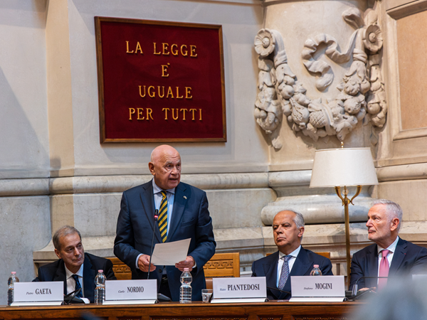 Premio De Sanctis al Cardinale Pizzaballa. Nordio: “Straordinario valore morale e umano”